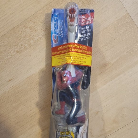 MARVEL Spider-Man 2 Crest Spinbrush Vintage 2004 Marvel electric toothbrush OMM - Picture 2 of 3